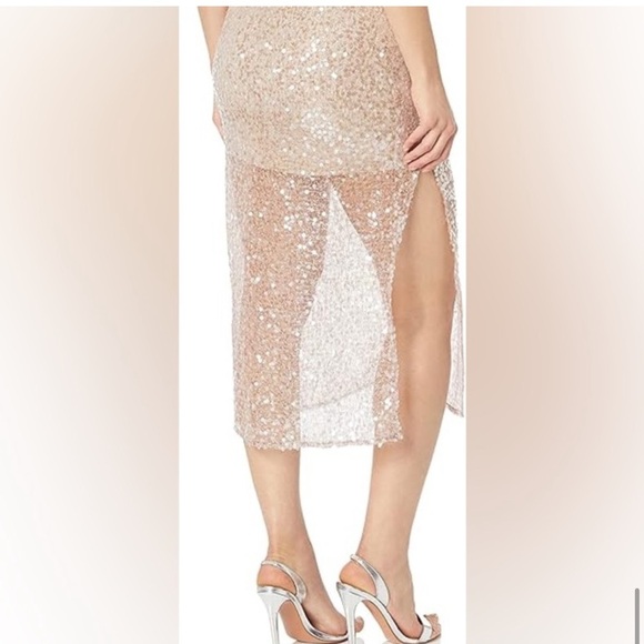 NWT ASTR the label Sequin Jewel Dress in MEDIUM -  Nude - Picture 7 of 12